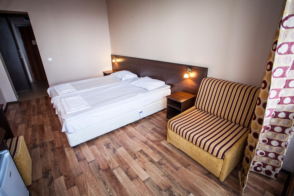 Bisser Hotel - Free Parking - Free Pool Access Μπαλτσίκ Δωμάτιο φωτογραφία