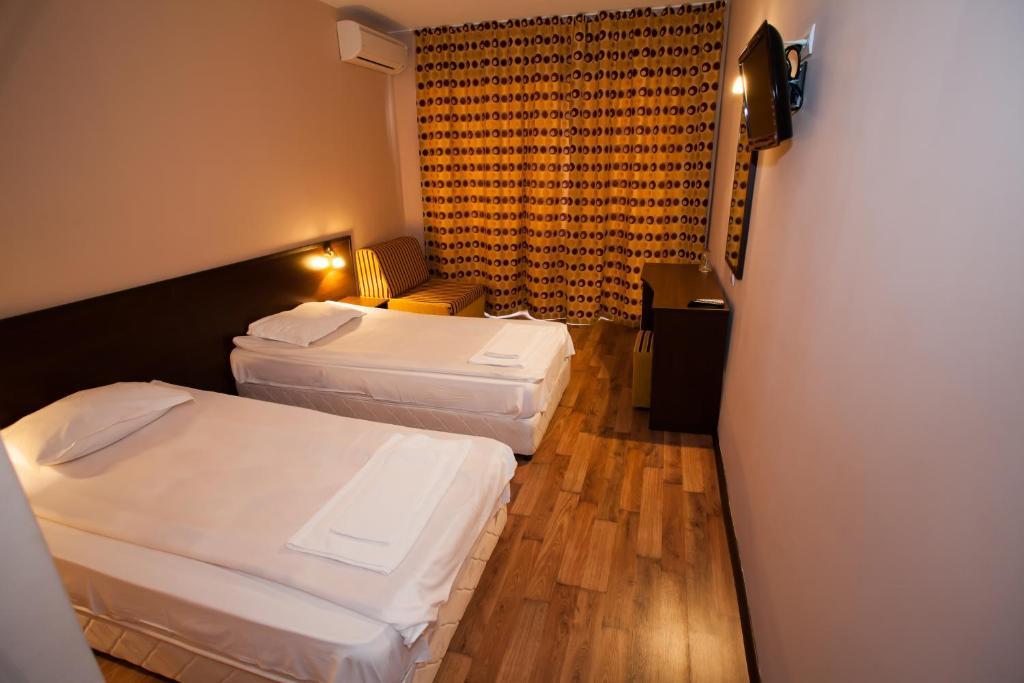 Bisser Hotel - Free Parking - Free Pool Access Μπαλτσίκ Δωμάτιο φωτογραφία