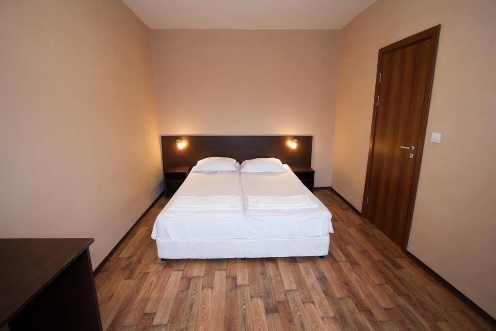 Bisser Hotel - Free Parking - Free Pool Access Μπαλτσίκ Εξωτερικό φωτογραφία