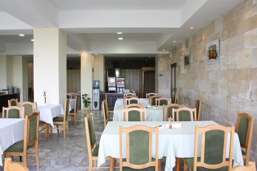 Bisser Hotel - Free Parking - Free Pool Access Μπαλτσίκ Εξωτερικό φωτογραφία